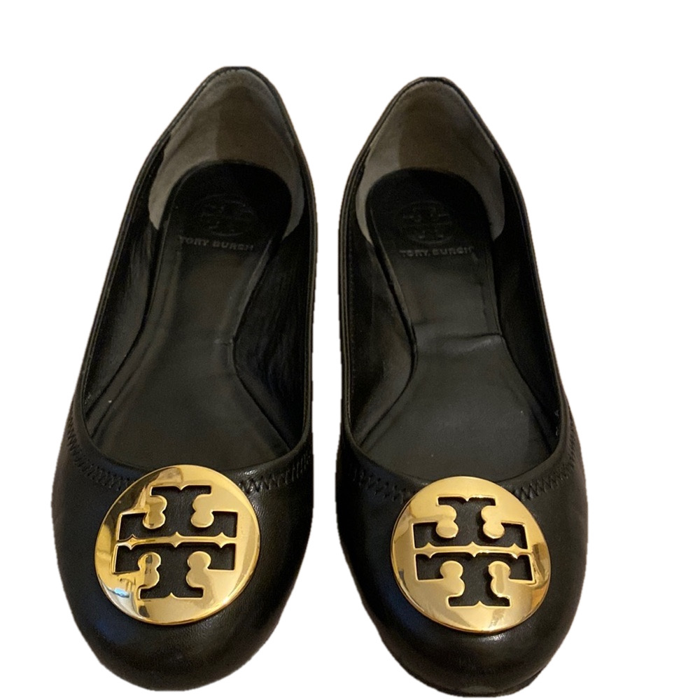Tory Burch Black & Gold Leather Flat Shoes. Size 8 M